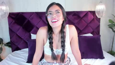 Snapshot of isabellax21 chatting on September 17, 4:36 am Isa online show from September 17, 4:36 am