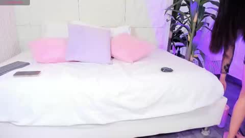 Snapshot of isabellax21 chatting on October 12, 4:22 am Isa online show from October 12, 4:22 am