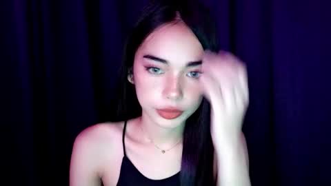 Isabelle online show from November 23, 2:06 pm