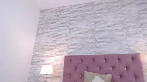 Snapshot of isabellmendez_ chatting on December 11, 4:28 am IsabellMendez online show from December 11, 4:28 am