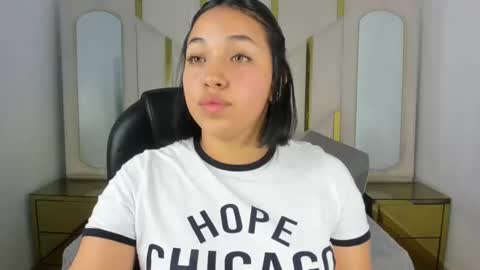 isabellrodriguez18 online show from November 8, 6:13 am