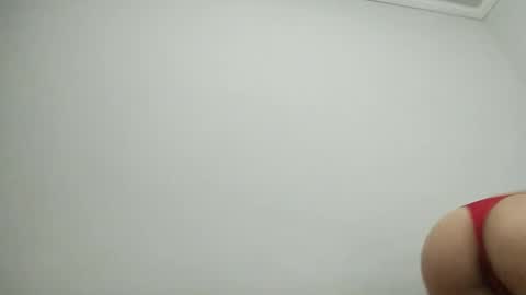 isabelly08ty online show from October 15, 1:28 am