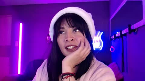 Ana Maria online show from December 1, 9:53 pm