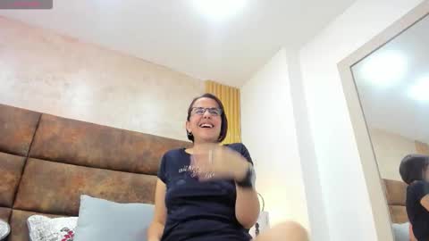 Isis online show from November 19, 9:37 pm