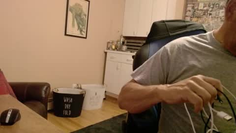 Jim online show from October 3, 9:50 am