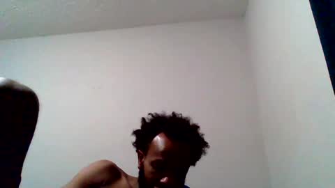 Snapshot of islandmaker chatting on October 9, 7:01 pm islandmaker online show from October 9, 7:01 pm