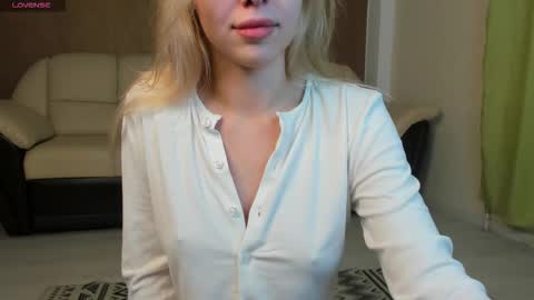 Polly online show from September 18, 6:10 pm