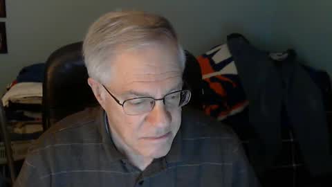 Snapshot of islesman22 chatting on December 6, 1:29 am islesman22 online show from December 6, 1:29 am