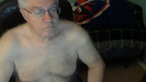 Snapshot of islesman22 chatting on February 18, 10:16 am islesman22 online show from February 18, 10:16 am