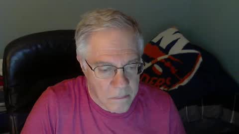 Snapshot of islesman22 chatting on October 2, 1:34 am islesman22 online show from October 2, 1:34 am