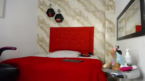 issa online show from October 3, 1:19 pm