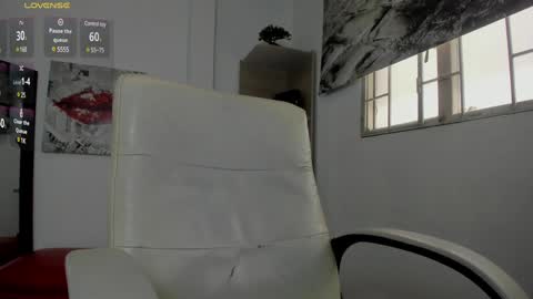 Snapshot of issa_nassar chatting on January 15, 5:05 pm Issa online show from January 15, 5:05 pm