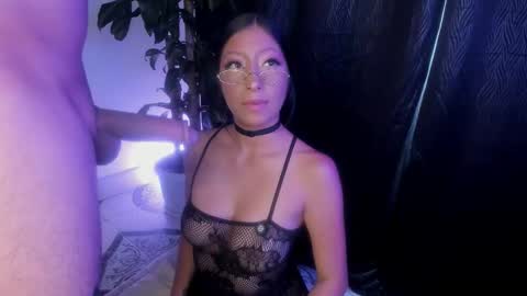 Snapshot of issaandneron_ chatting on November 13, 6:18 pm Issa and Neron online show from November 13, 6:18 pm