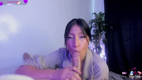 Snapshot of issaandneron_ chatting on November 21, 4:05 pm Issa and Neron online show from November 21, 4:05 pm