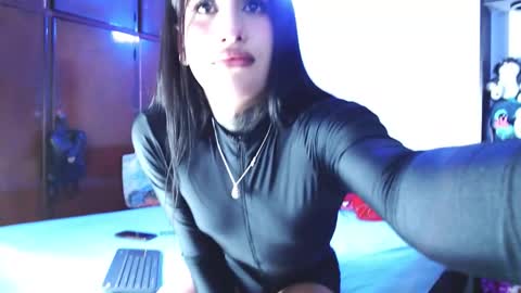 Issabel online show from December 2, 2:50 am