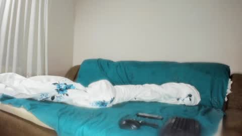 Issabelle online show from January 16, 6:03 am