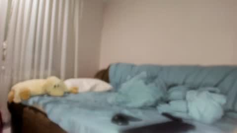 Issabelle online show from January 20, 5:37 am