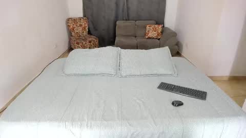 Isabella  online show from February 9, 5:19 am