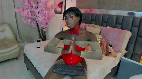 Iseey online show from December 10, 9:12 am