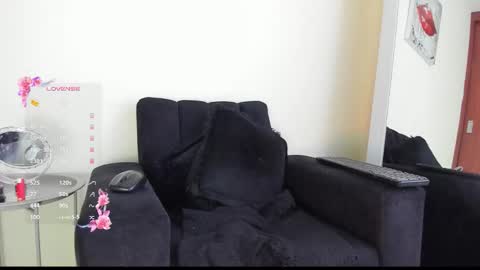 Snapshot of its__angelica_ chatting on November 3, 6:09 pm Angelica online show from November 3, 6:09 pm