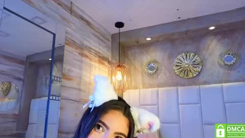 Naomy online show from November 24, 6:18 pm