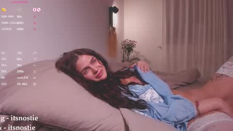 Snapshot of itsnostie chatting on October 4, 6:50 pm Nata Nsti elvish online show from October 4, 6:50 pm