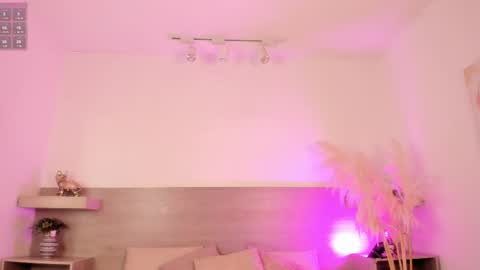 ivana_hall online show from September 29, 7:51 pm