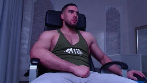 IvanHydee online show from October 13, 4:45 am