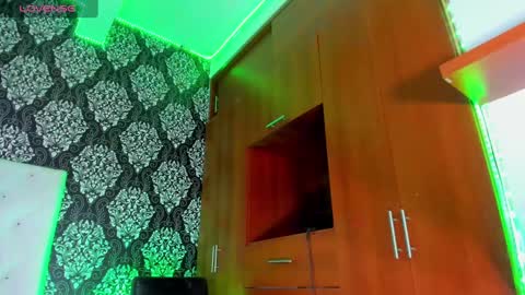 ivannapretyts online show from December 31, 2:36 pm