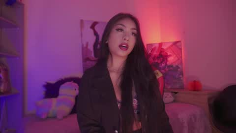 iveet  online show from November 6, 1:56 pm