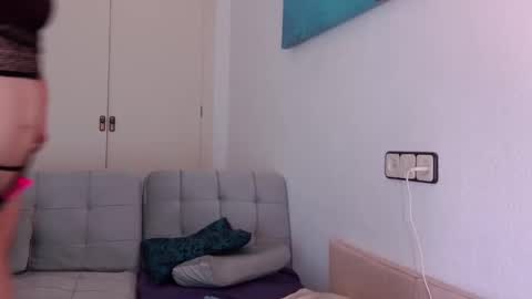 Ivonne online show from January 28, 12:32 pm