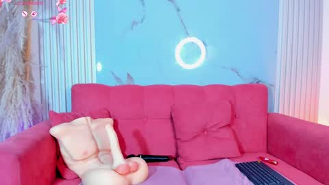 ivonymiller online show from September 26, 8:24 pm