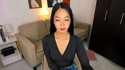 kirstenelsie online show from January 16, 3:23 am