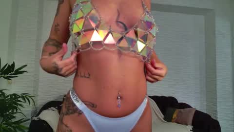 Celine online show from October 21, 4:46 am