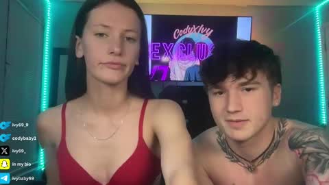 Snapshot of ivy69_9 chatting on February 23, 9:33 am ivy69 9 and cody online show from February 23, 9:33 am