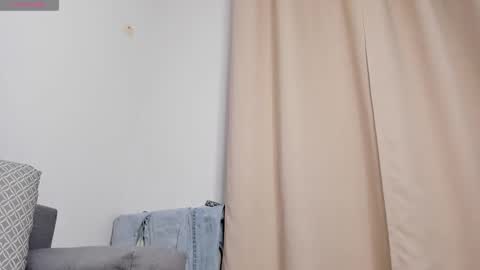 Ivy online show from November 23, 8:52 pm