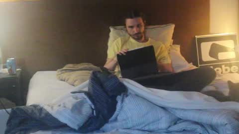 Snapshot of iwhitesmurf chatting on November 25, 6:24 am iwhitesmurf online show from November 25, 6:24 am