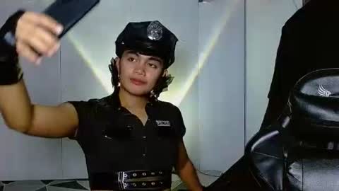 iya143 online show from November 6, 9:54 am