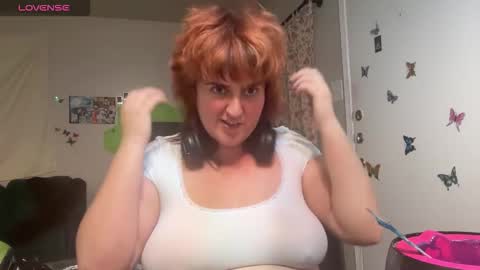 izzyishottttt online show from October 20, 8:26 am