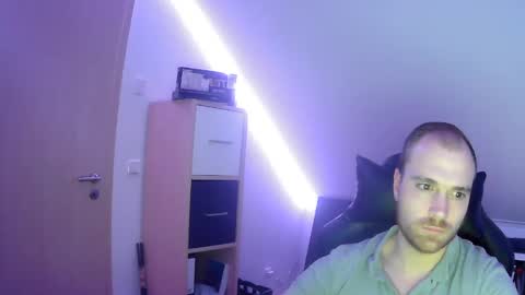 here4y online show from January 7, 7:06 pm