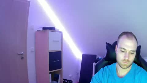 here4y online show from January 23, 6:14 pm