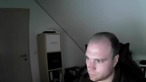 here4y online show from October 6, 10:12 am