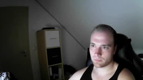 here4y online show from October 28, 10:12 pm