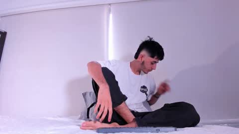 j_martony online show from November 25, 12:05 pm