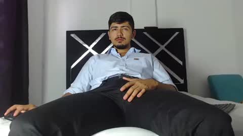 Snapshot of jack03xx_ chatting on January 15, 3:29 pm Jack online show from January 15, 3:29 pm