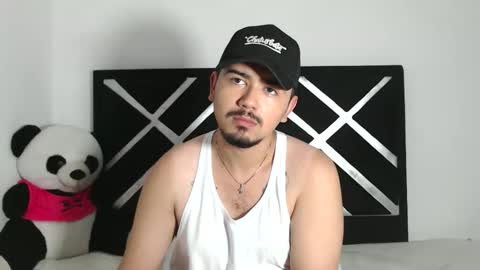 Snapshot of jack03xx_ chatting on November 17, 9:31 pm Jack online show from November 17, 9:31 pm