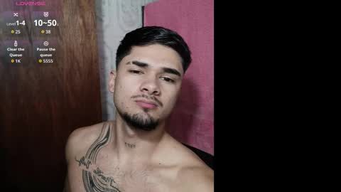 Snapshot of jack_hills2 chatting on October 24, 12:01 pm online show from October 24, 12:01 pm