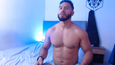 Snapshot of jack_master_muscle chatting on February 10, 8:00 pm jack and leah online show from February 10, 8:00 pm