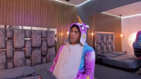 Jack online show from November 23, 4:45 am