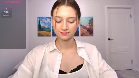 Snapshot of jackp0t__ chatting on October 19, 11:44 am Win by life online show from October 19, 11:44 am